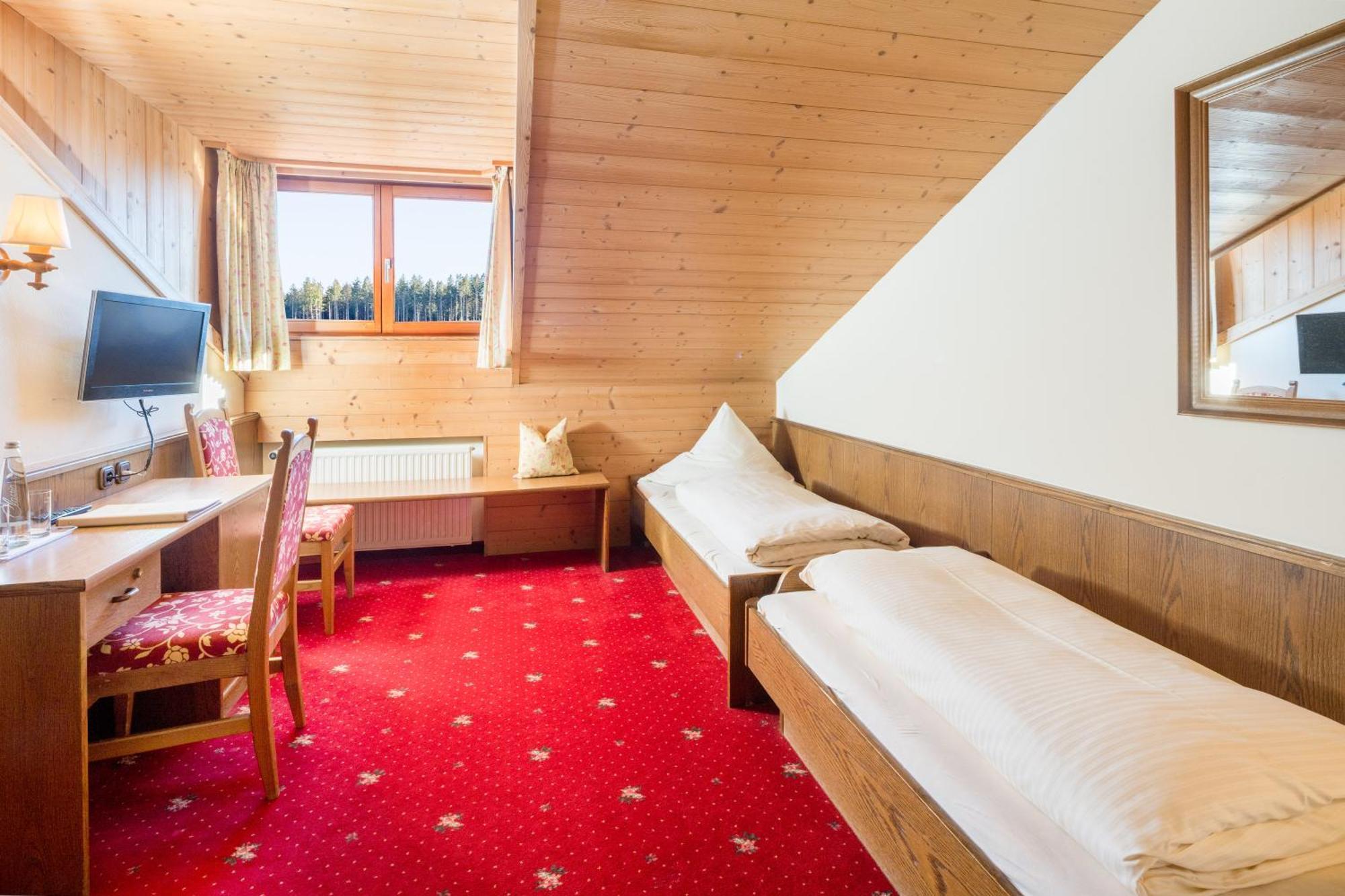 Hotel-Gasthof Huber Ebersberg Værelse billede