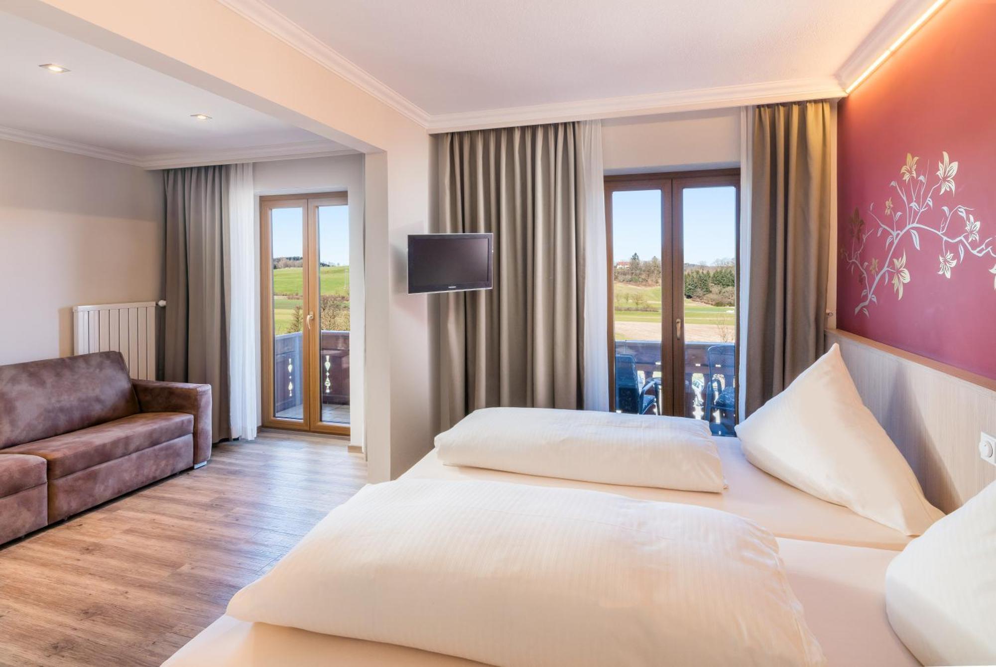 Hotel-Gasthof Huber Ebersberg Eksteriør billede